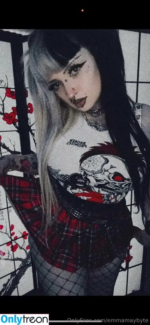 Emmamaybyte nude photo #0078 (emmamaybyte666 / emmamaybytez)