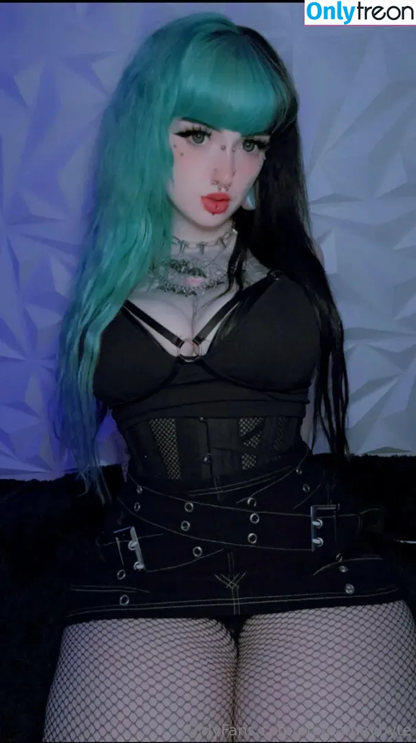 Emmamaybyte nude photo #0174 (emmamaybyte666 / emmamaybytez)