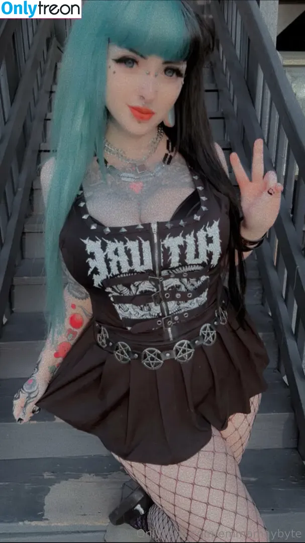Emmamaybyte nude photo #0184 (emmamaybyte666 / emmamaybytez)