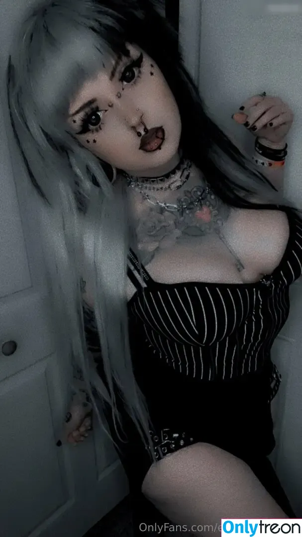 Emmamaybyte nude photo #0316 (emmamaybyte666 / emmamaybytez)