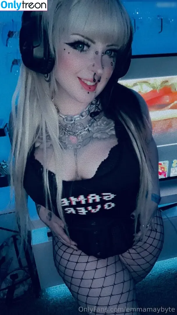 Emmamaybyte nude photo #0329 (emmamaybyte666 / emmamaybytez)