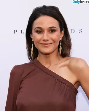 Emmanuelle Chriqui / Emmanuelle / echriqui nude photo #1150