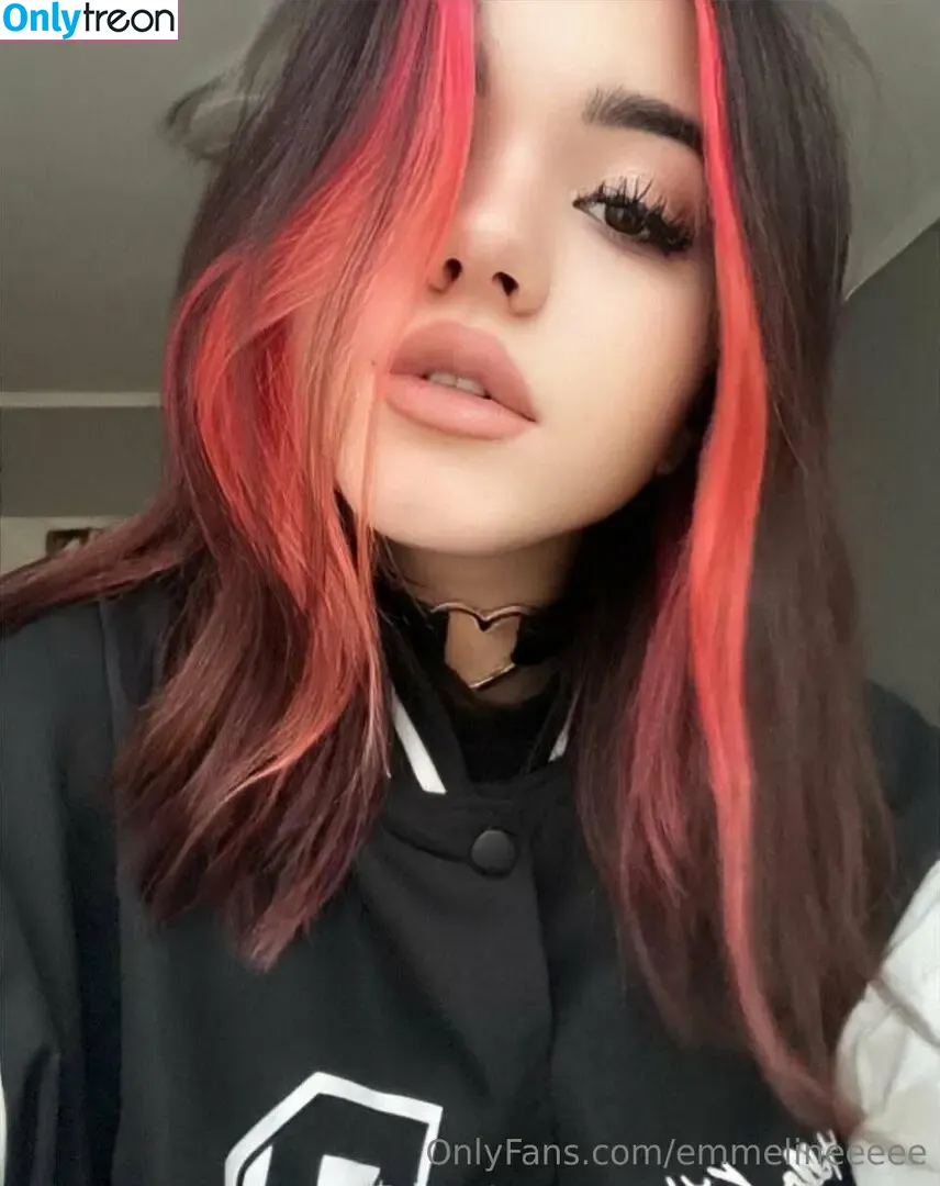 emmelineeeee nude photo #0013 (emmelineeeee)