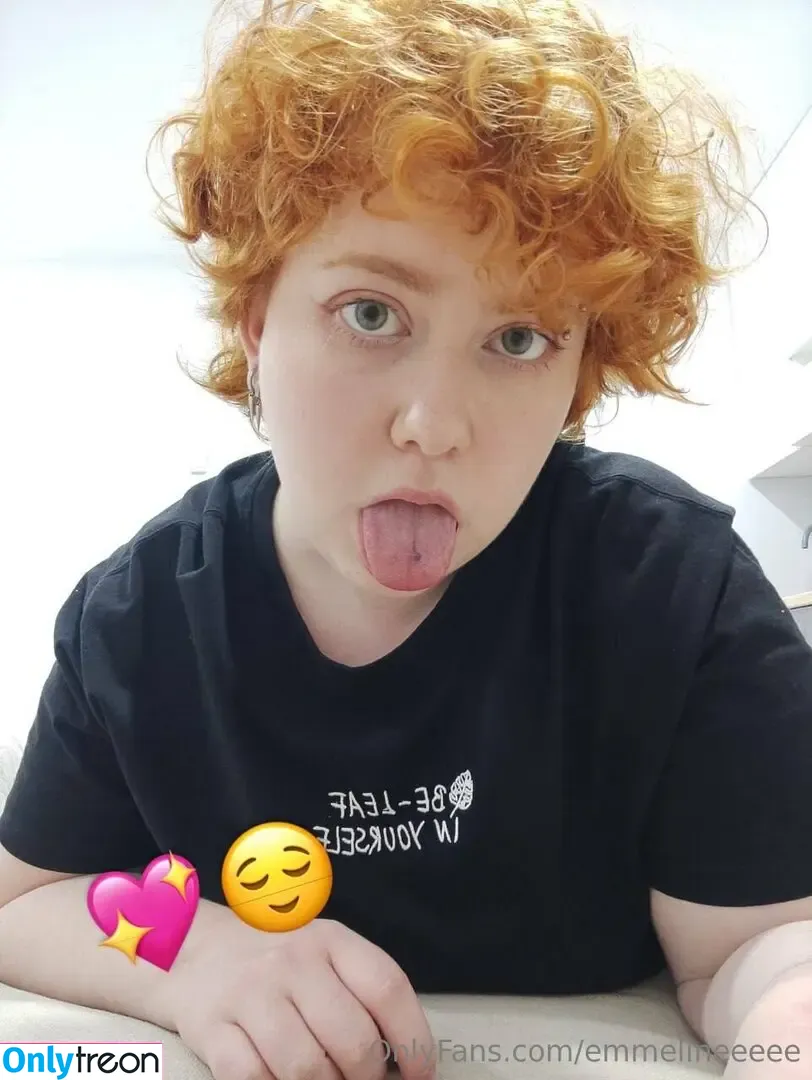 emmelineeeee nude photo #0021 (emmelineeeee)