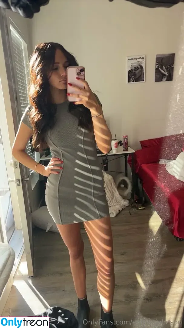 emmiejohnson nude photo #0121 (emmie_johnston)