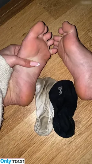 Emmysfeetandsocks / emmyfeetandsocks / emmysfeetandso1 / theluckyguy_efs nude photo #0070