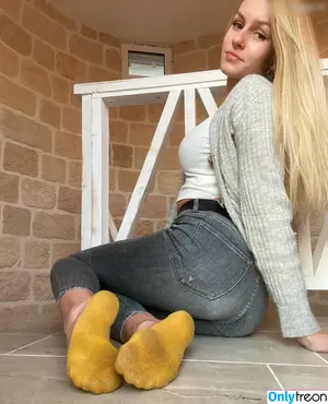 Emmysfeetandsocks / emmyfeetandsocks / emmysfeetandso1 / theluckyguy_efs nude photo #0087