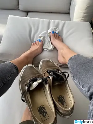 Emmysfeetandsocks / emmyfeetandsocks / emmysfeetandso1 / theluckyguy_efs nude photo #0140