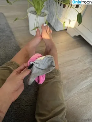 Emmysfeetandsocks / emmyfeetandsocks / emmysfeetandso1 / theluckyguy_efs nude photo #0289