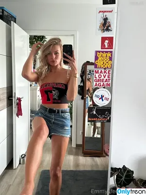Emmysfeetandsocks / emmyfeetandsocks / emmysfeetandso1 / theluckyguy_efs nude photo #0464