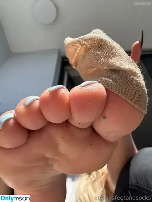 Emmysfeetandsocks / emmyfeetandsocks / emmysfeetandso1 / theluckyguy_efs nude photo #0803