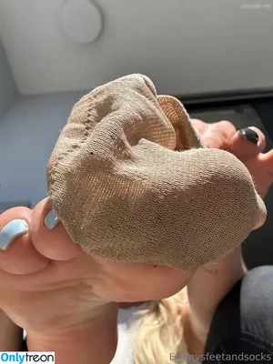 Emmysfeetandsocks / emmyfeetandsocks / emmysfeetandso1 / theluckyguy_efs nude photo #0838