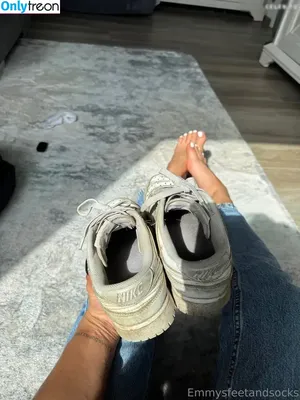 Emmysfeetandsocks / emmyfeetandsocks / emmysfeetandso1 / theluckyguy_efs nude photo #0861