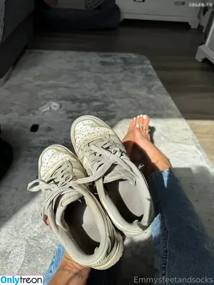 Emmysfeetandsocks / emmyfeetandsocks / emmysfeetandso1 / theluckyguy_efs nude photo #0864