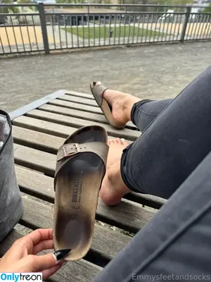 Emmysfeetandsocks / emmyfeetandsocks / emmysfeetandso1 / theluckyguy_efs nude photo #0872