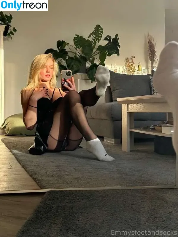 Emmysfeetandsocks nude photo #0221 (emmyfeetandsocks / emmysfeetandso1 / theluckyguy_efs)