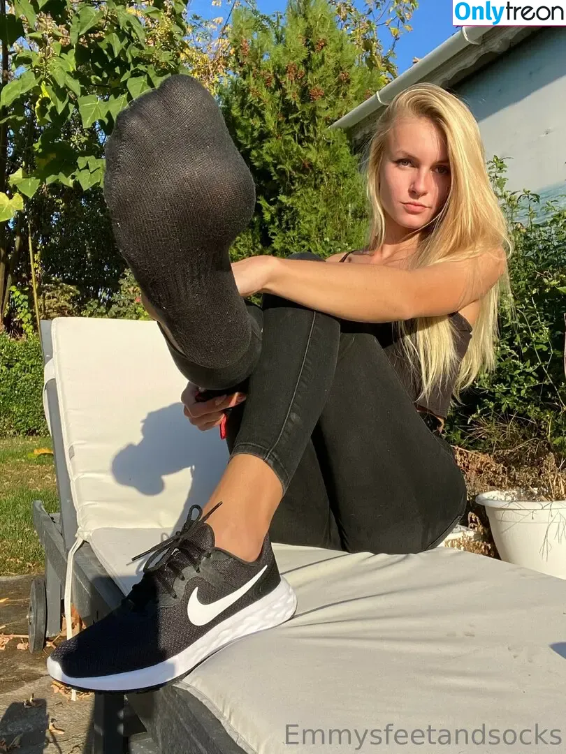 Emmysfeetandsocks nude photo #0313 (emmyfeetandsocks / emmysfeetandso1 / theluckyguy_efs)