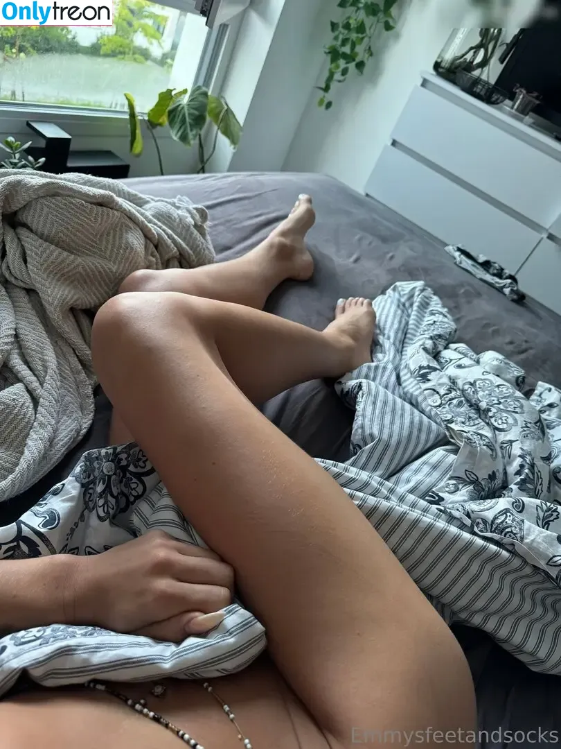 Emmysfeetandsocks nude photo #0334 (emmyfeetandsocks / emmysfeetandso1 / theluckyguy_efs)