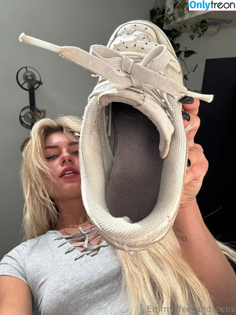 Emmysfeetandsocks nude photo #0855 (emmyfeetandsocks / emmysfeetandso1 / theluckyguy_efs)