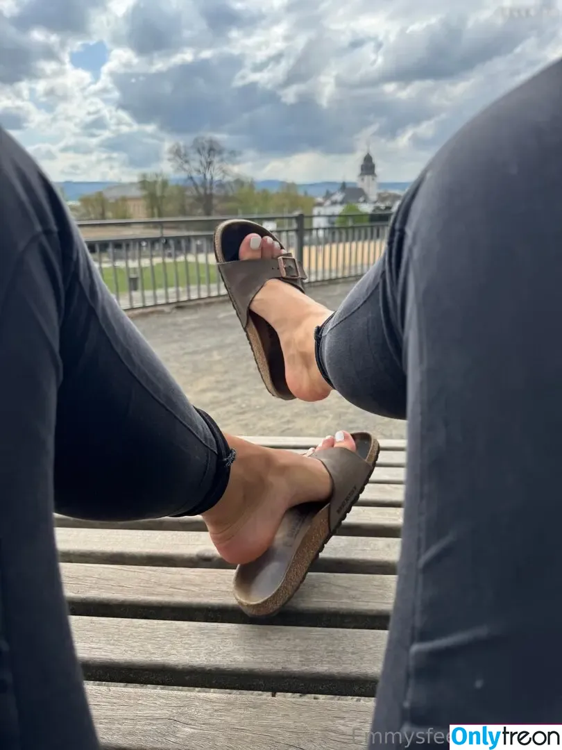 Emmysfeetandsocks nude photo #0880 (emmyfeetandsocks / emmysfeetandso1 / theluckyguy_efs)