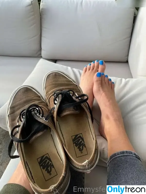 Emmysfeetandsocks nude photo #1014 (emmyfeetandsocks / emmysfeetandso1 / theluckyguy_efs)