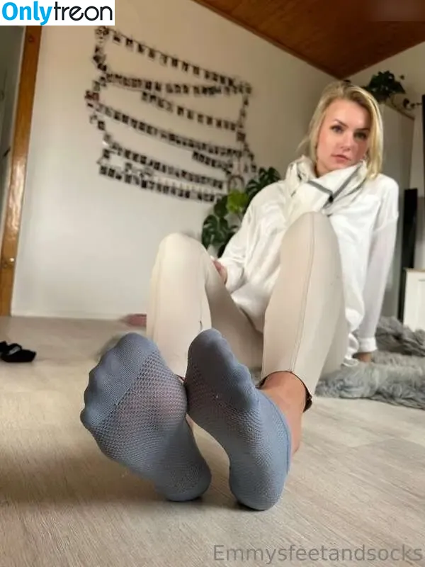 Emmysfeetandsocks nude photo #1024 (emmyfeetandsocks / emmysfeetandso1 / theluckyguy_efs)