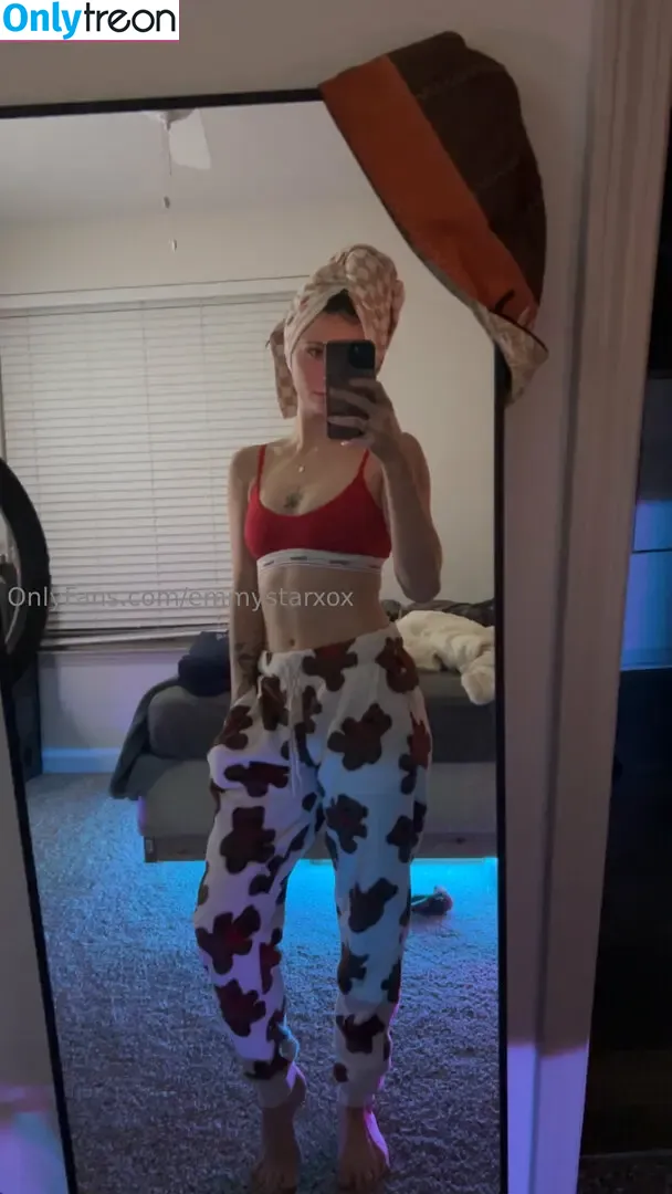 Emmystarxox nude photo #0008 (emily.starlene1 / emmastarxo / itsemmystar)