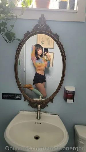Emostonergorl / Obvious_Confusion699 / emo.stoner.gorl / smolstarcaster nude photo #0072