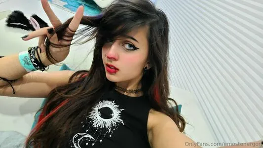Emostonergorl / Obvious_Confusion699 / emo.stoner.gorl / smolstarcaster nude photo #0184