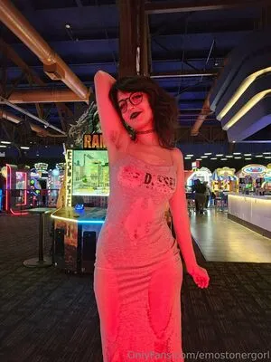 Emostonergorl / Obvious_Confusion699 / emo.stoner.gorl / smolstarcaster nude photo #0580