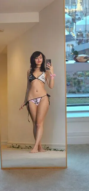 Emostonergorl / Obvious_Confusion699 / emo.stoner.gorl / smolstarcaster nude photo #0611