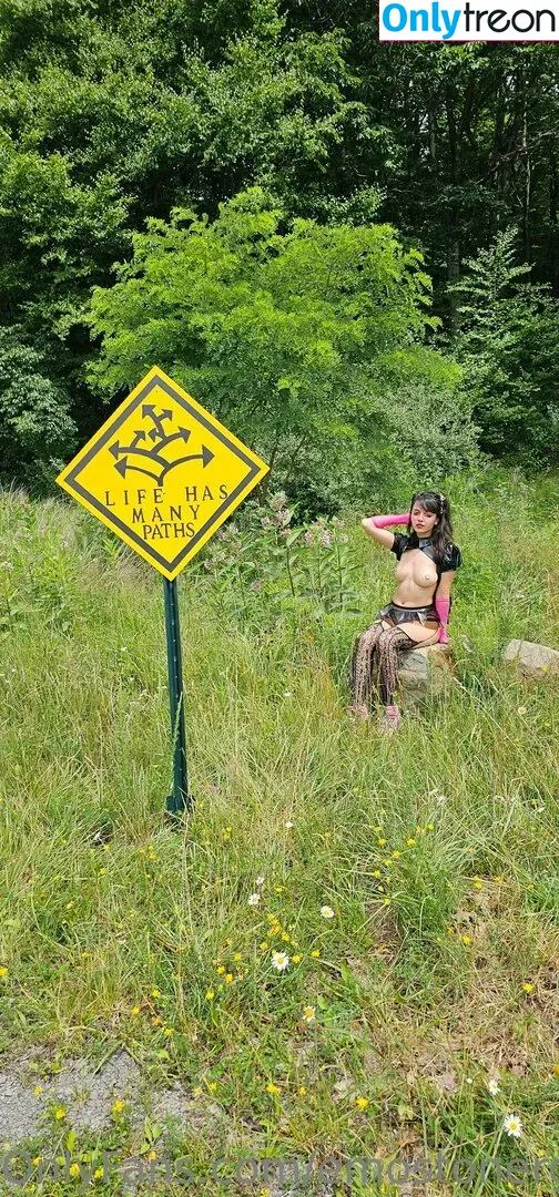 Emostonergorl nude photo #0459 (Obvious_Confusion699 / emo.stoner.gorl / smolstarcaster)