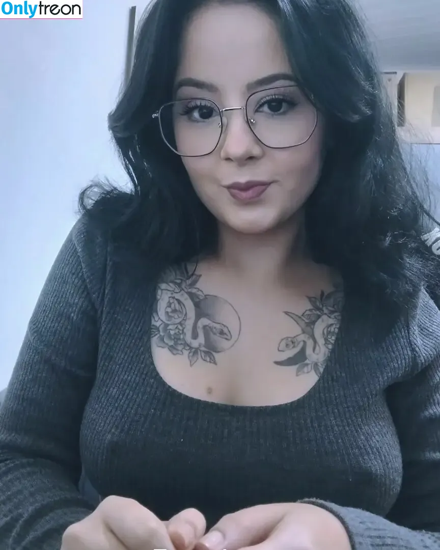 enfimjessie nude photo #0002 (enfimjessie)