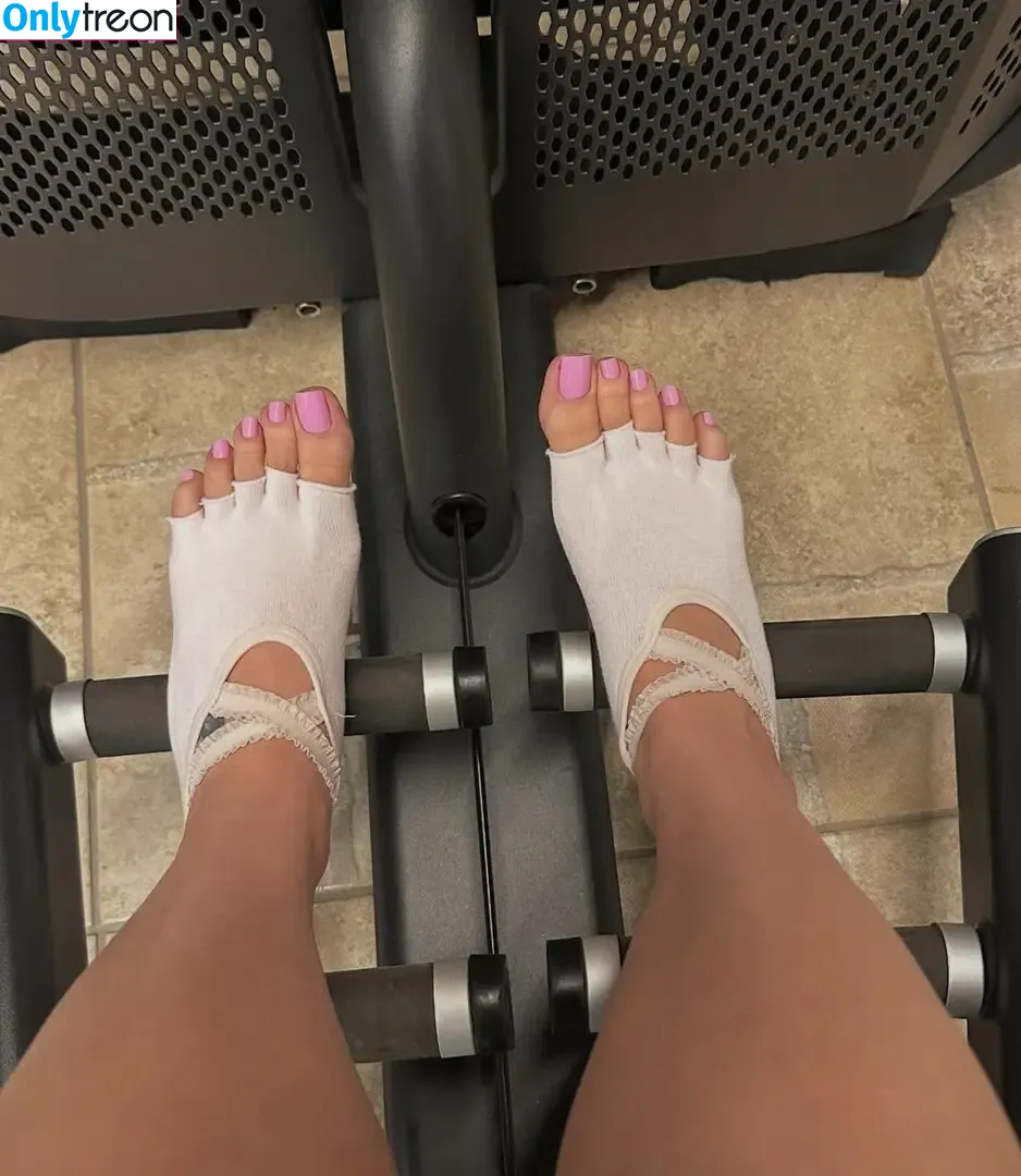ennaaa_88 nude photo #0011 (my_feet88)