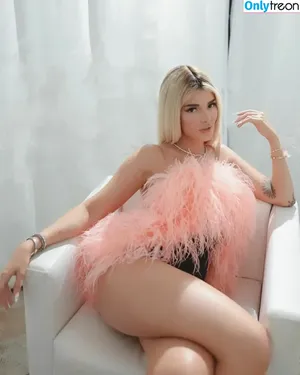 Era Istrefi / deaditebabe / eraistrefi nude photo #0012