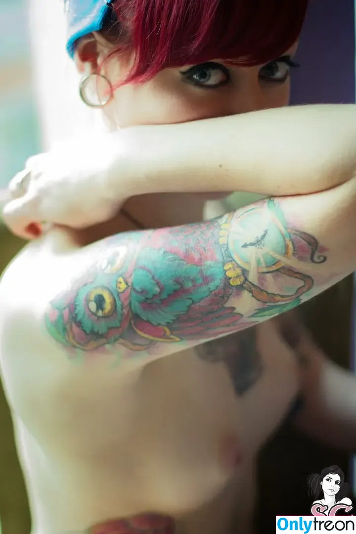 Erae nude photo #0017 (erae.tattoo)