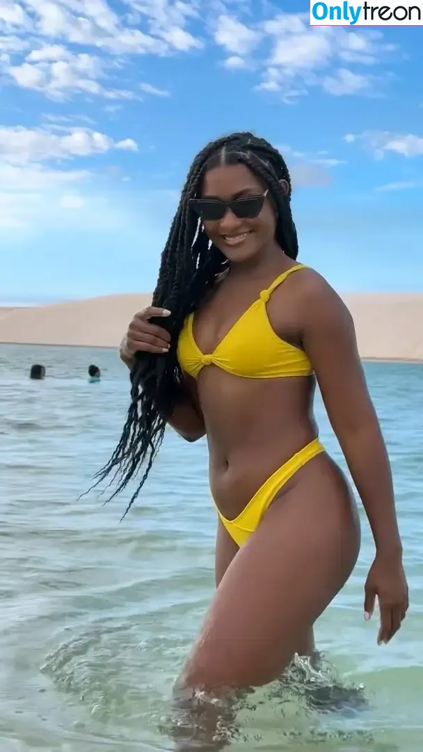 Erika Januza nude photo #0203 (erikajanuza)