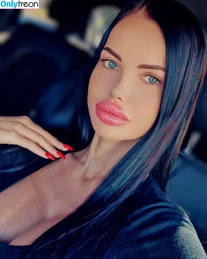 erimegan nude photo #0002 (erimegan)