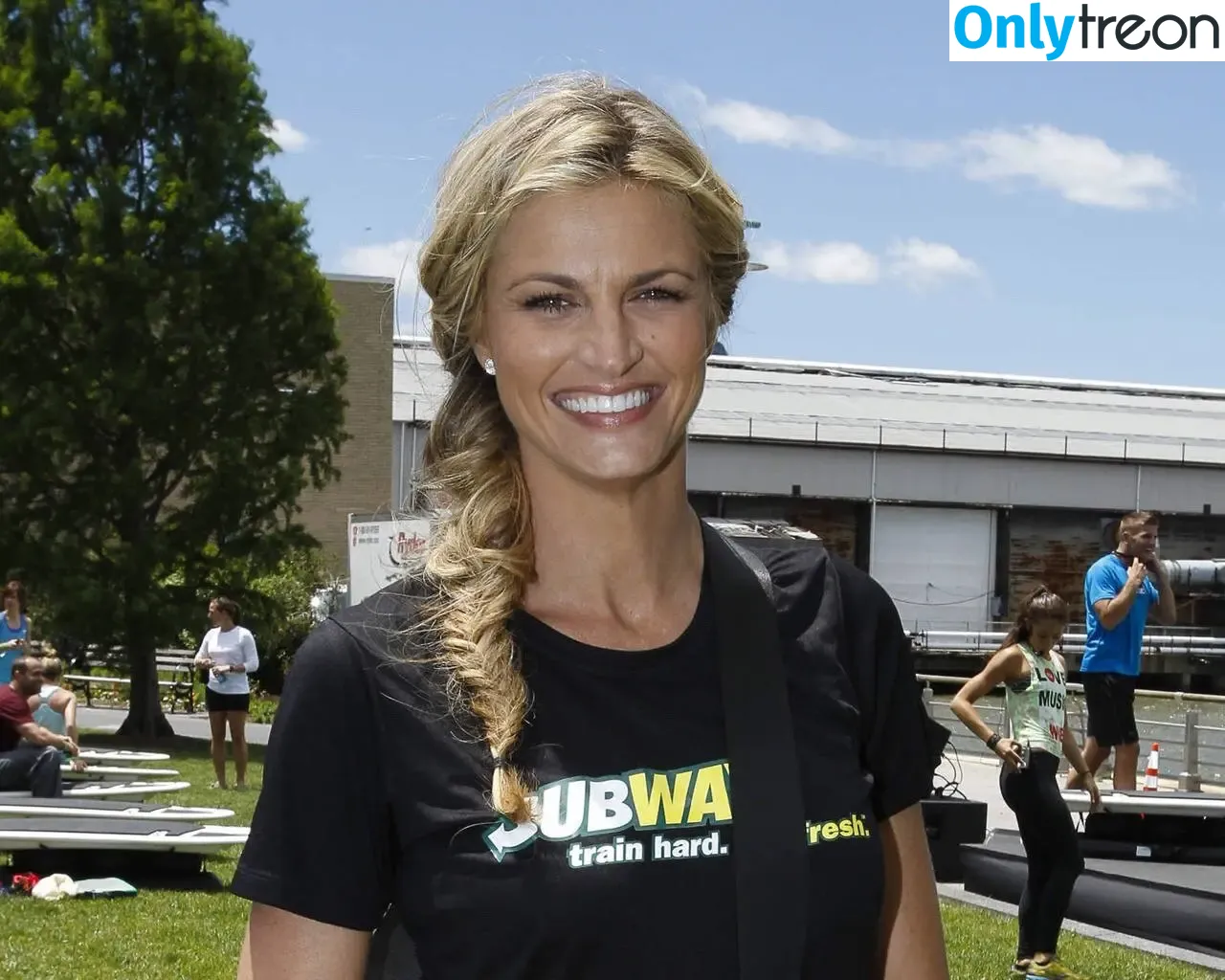 Erin Andrews nude photo #0174 (erinandrews)