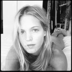 Erin Heatherton / ErinHeatherton / erinheathertonlegit nude photo #0014