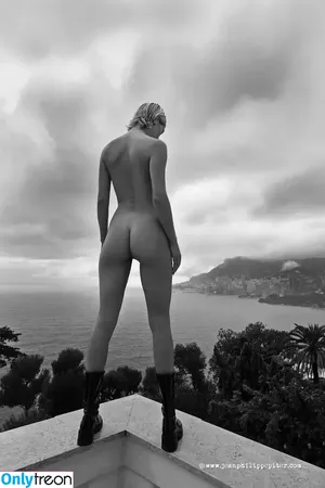 Erin van Dongen / erinvandongen nude photo #0066