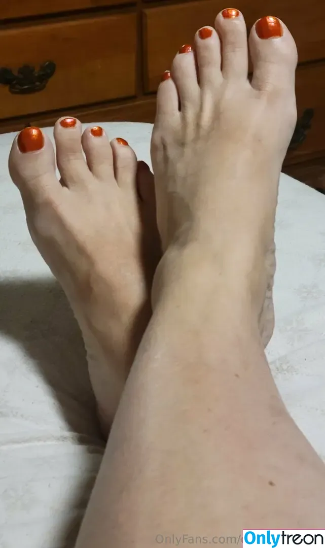 erin57868135 nude photo #0024 (erin57868135)