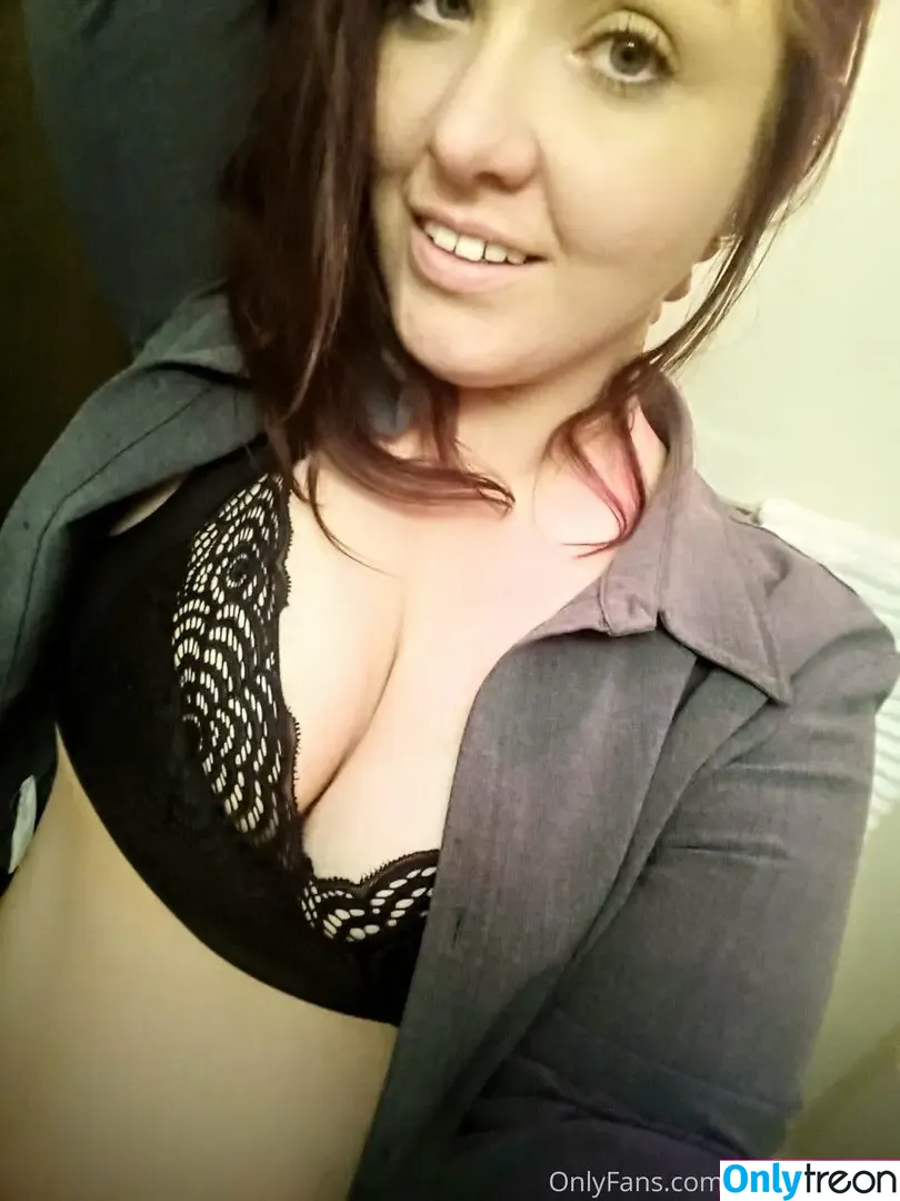 erinaddiction nude photo #0002 (healingwings_adultcentre)