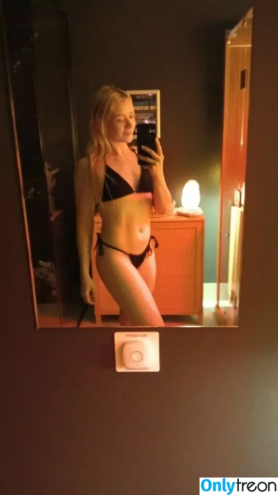 erinloi nude photo #0001 (Erin Loi / erinluii)
