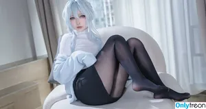 Eririchyan / 樱梨梨Eriri nude photo #0004