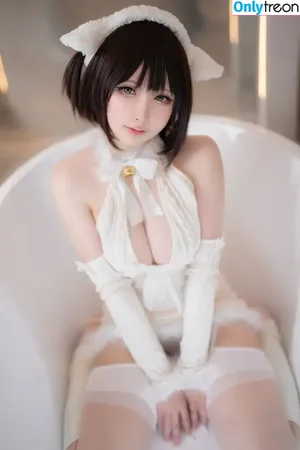 Eririchyan / 樱梨梨Eriri nude photo #0024