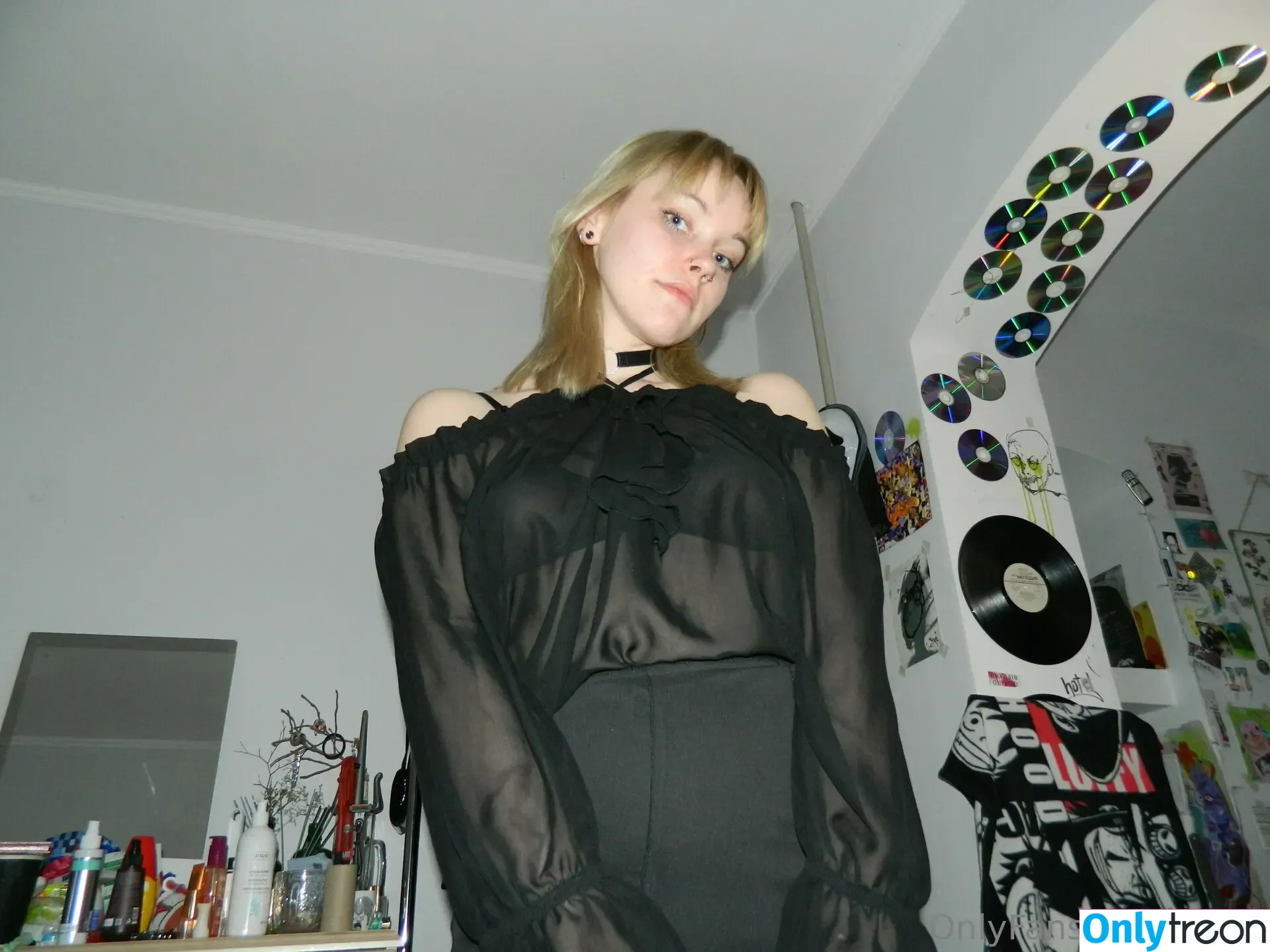 ero_arish nude photo #0019 (ero_arish)