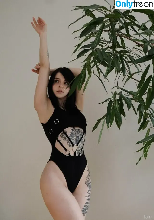 es.lain nude photo #0163 (Yummy Yum Yum)