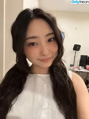 esblee / Esther Lee / esblee2 / goodie_isabelle nude photo #0163