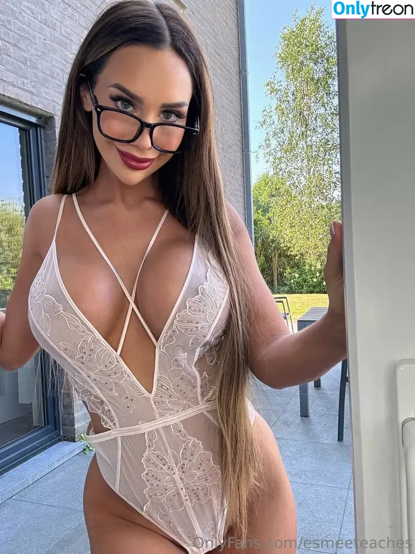 Esmeeteaches nude photo #0534 (Xoesmeerose)